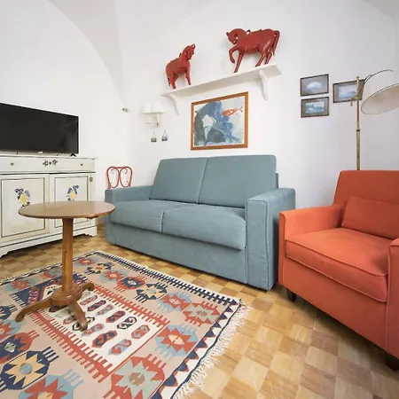 Hostdomus - Almare * Alassio
